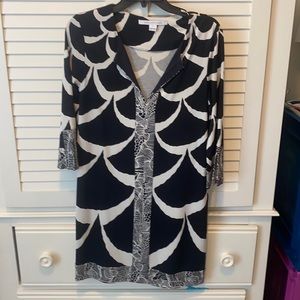 DvF shift dress size 8 eUC black and white